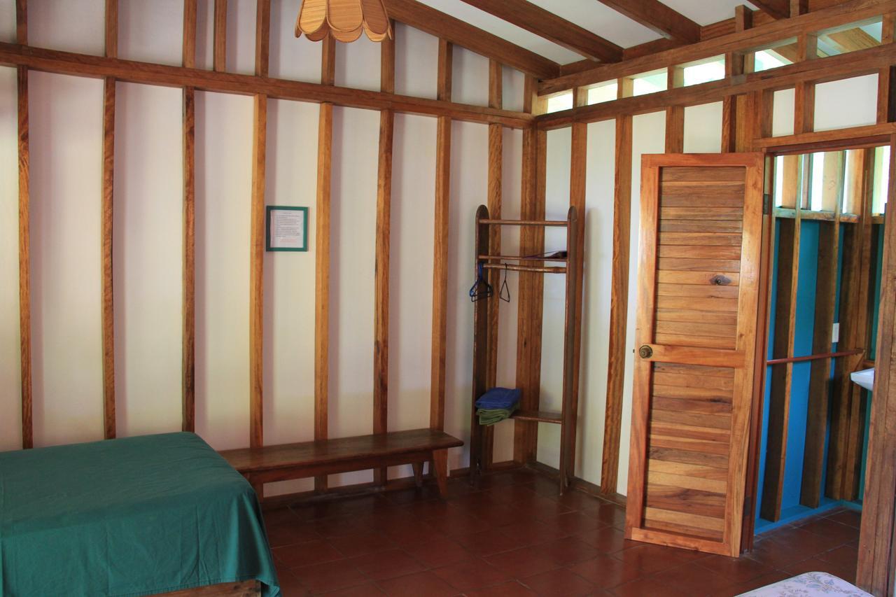 Cabinas Sol Y Mar Zancudo ภายนอก รูปภาพ