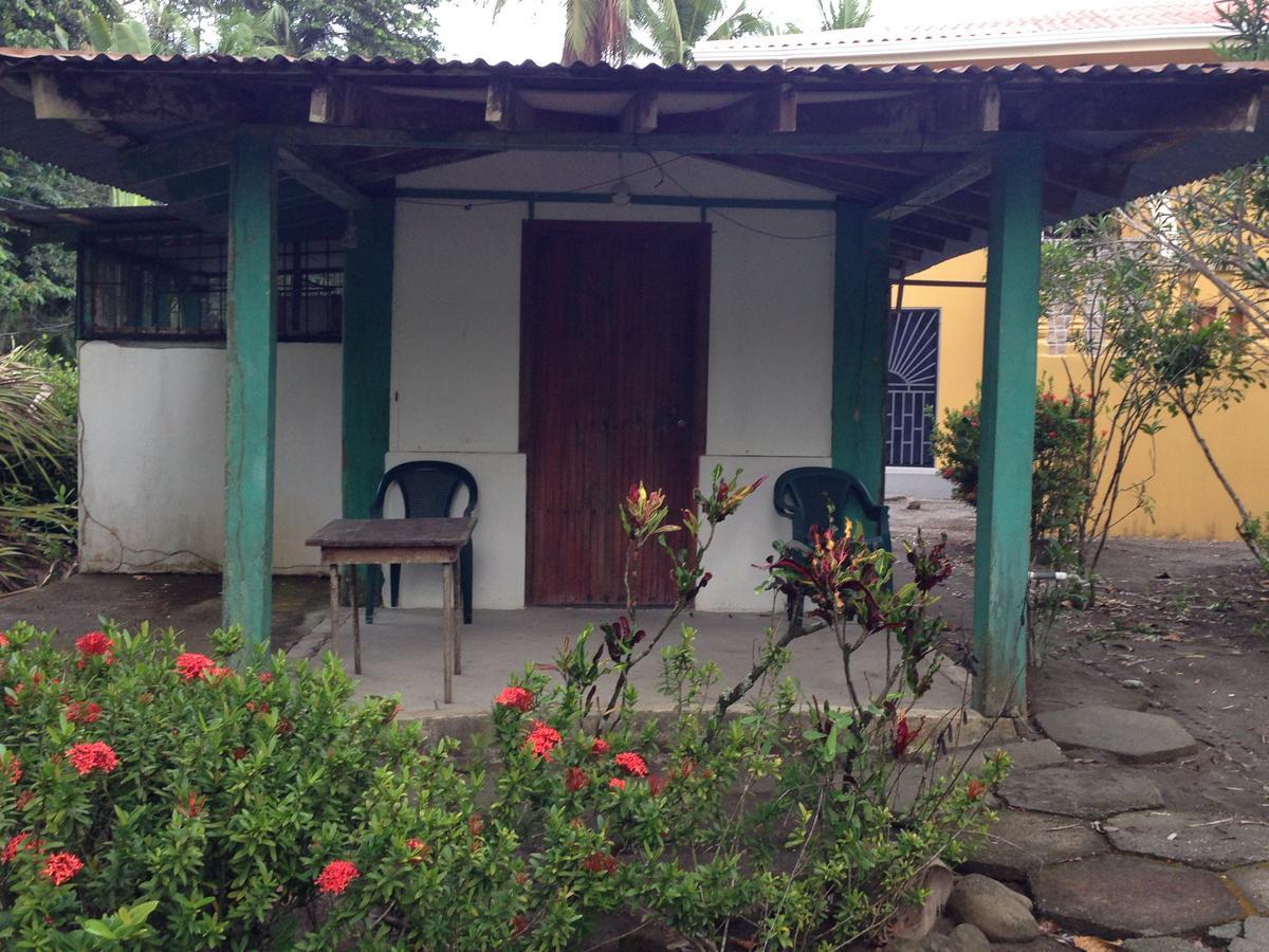 Cabinas Sol Y Mar Zancudo ภายนอก รูปภาพ